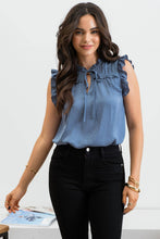 RUFFLE COLLARED FRONT TIE SLEEVELESS TOP