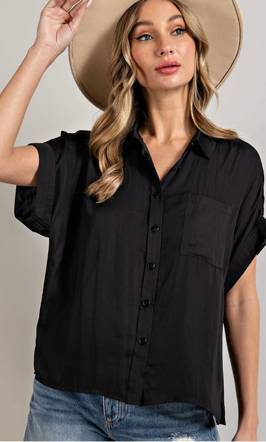 Eesome Black Button Up Short Sleeve Top